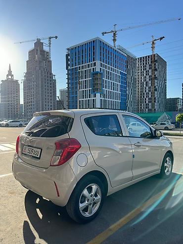 shevrolet lacetti: Chevrolet Spark: 2016 г., 1 л, Вариатор, Бензин, Хэтчбэк — 4