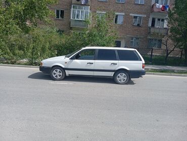Volkswagen: Volkswagen Passat Variant: 1992 г., 1.8 л, Механика, Бензин, Универсал