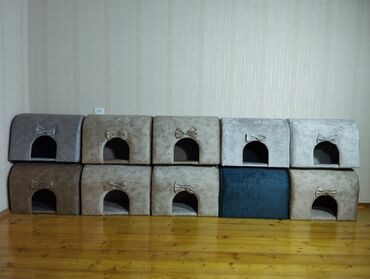 pisiyler: Uzunluq - 53 sm, en - 32 sm hündürlük 40 sm.Giriş qapısının diametri