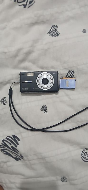 s 3: Полностью рабочий цифровой фотоаппарат Kodak EasyShare V603 - — 2