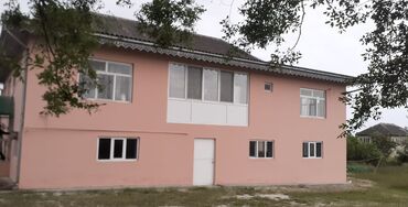 Продажа домов: 4 комнаты, 100 м², Нет кредита, Свежий ремонт
