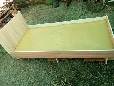 одно спальня кровать: 1.90×90 см одна спалка