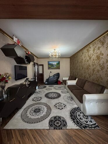 улан: 3 комнаты, 110 м², 106 серия, 8 этаж, Дизайнерский ремонт