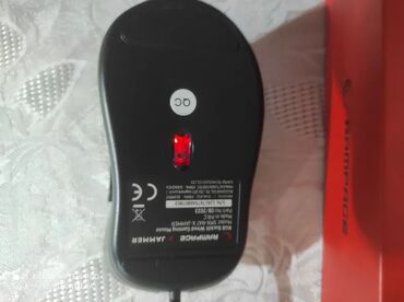 Mauslar: Yusek suretli 7200 dpi mausu.Rgb hereketli isiq funksiyali.Horgulu — 8