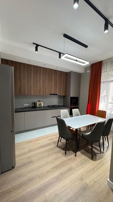 дом село достук: 3 комнаты, Собственник, Без подселения, С мебелью полностью