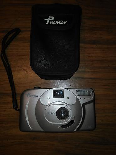 200 manatliq plansetler: Premier PC-664 35mm plyonka fotoaparatı. 20 manat. Hezi Aslanov — 1