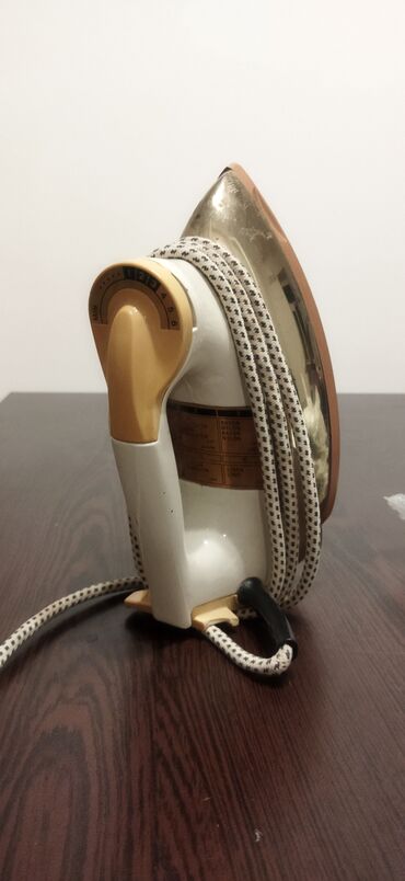 Su qızdırıcı kranlar: Elektrik ütü. Buxarsız. Yaxşı vəziyyətdədir. İşləməsi və qızması