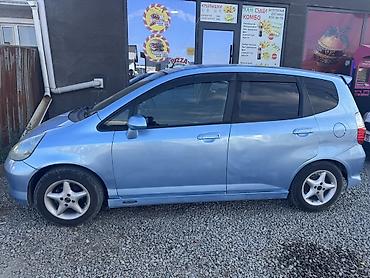 Honda: Honda Fit: 2002 г., 1.3 л, Вариатор, Бензин, Хэтчбэк — 3