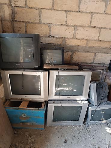 bluetooth qulaqlıq qiyməti: Televizorlar satılır. hamısı birlikdə. qiymət 500 azn — 2