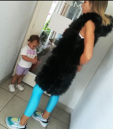 Prsluci: M, bоја - Crna — 2