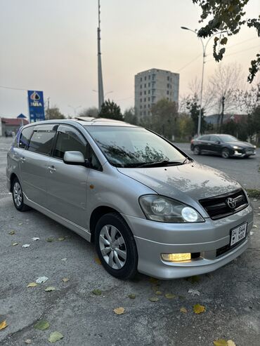 Toyota: Toyota Ipsum: 2002 г., 2.4 л, Автомат, Бензин, Минивэн