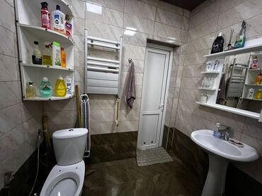 Otaqların uzunmüddətli kirayəsi: Mebel və məişət texnikası ilə tam təchiz edilmiş rahat mənzil otağı — 17