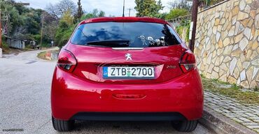 Peugeot 208: 1.6 l. | 2017 έ. | 64000 km. Κουπέ