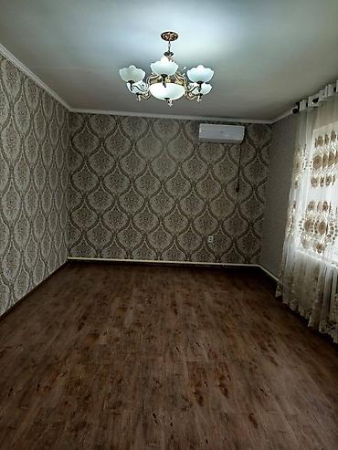 Продажа коттеджей и домов: 🏡 Продается одноэтажный дом 📍 Локация - ж/м Ак-Бата (к главной дороге — 8