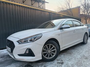 нюндай соната: Hyundai Sonata: 2018 г., 2 л, Автомат, Газ, Седан