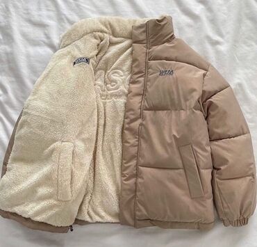утеплитель: Куртка Bershka, С утеплителем, Двухслойная ткань