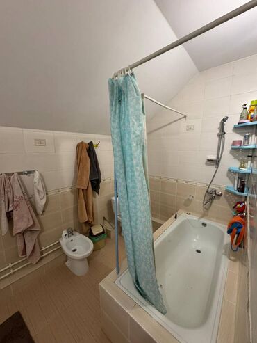 Долгосрочная аренда домов: 400 м², 10 комнат — 24