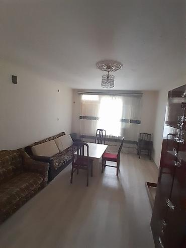 sumqayıtda: Sumqayıt şəhəri 42ci kvartalda yataqxanadan mənzil satılır.Mətbəx və — 3