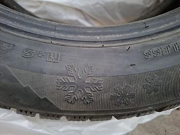 Шины: Комплект зимних шин 235/55 R19, 4 штуки. Маркировка на боковине — 1