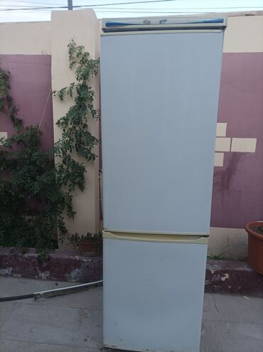 Soyuducular: İşlənmiş 2 qapılı Orsk Soyuducu Satılır, rəng - Ağ