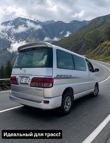 сидения естима: Toyota Regius: 2002 г., 2.7 л, Автомат, Бензин, Минивэн — 8