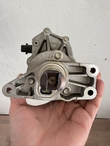 Radiatorlar: Toyota RAV4 2015-2019 üçün Valvematic. Üstden çıxma. İşlək vəziyyətdə
