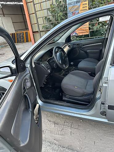 ford escort: Ford Focus: 2003 г., Механика, Бензин, Хэтчбэк — 2