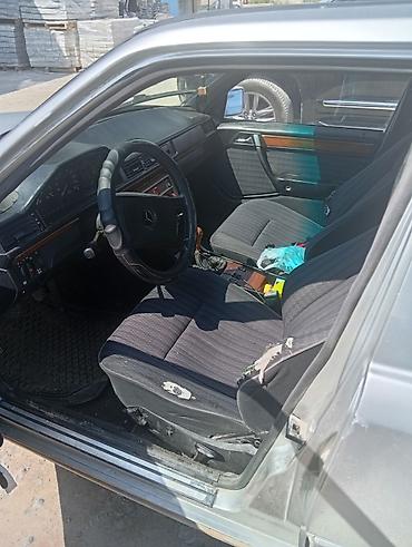 220 mers: Mercedes-Benz E-Class: 1991 г., 2.2 л, Механика, Бензин, Седан — 5