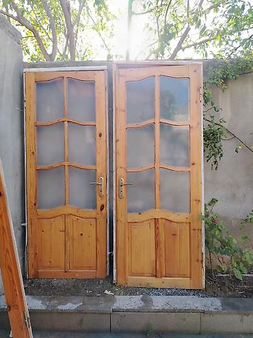 Məhsul: Şüşəli taxta qapılar (3 ədəd) Təsvir: - Material: təbii ağac