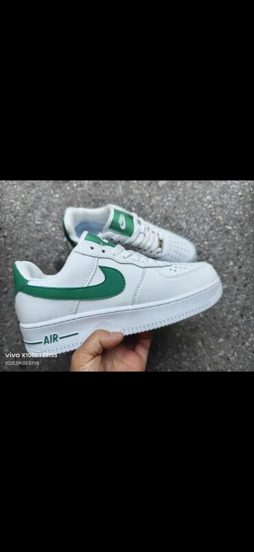 Women's Sneakers and athletic shoes: Patike na lalafo.rs — 7 Women's Sneakers and athletic shoes: Patike — 7