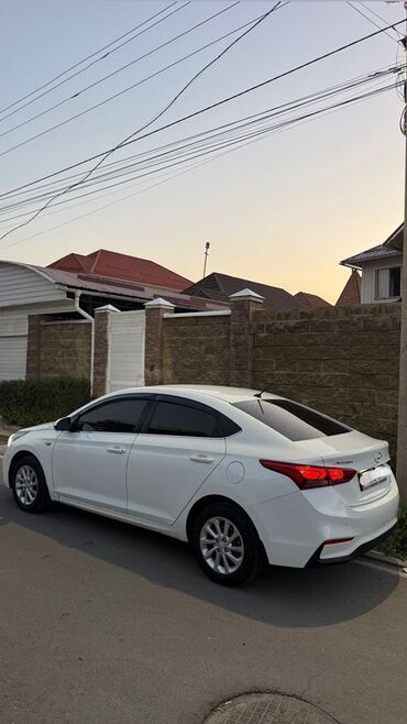 Hyundai: Hyundai Accent: 2018 г., 1.6 л, Автомат, Бензин, Седан