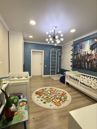 купить квартиру в бишкеке без ремонта: 3 комнаты, 138 м², Индивидуалка, 2 этаж, Дизайнерский ремонт