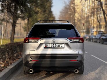 Toyota: Toyota RAV4: 2019 г., 2.5 л, Автомат, Бензин, Кроссовер — 4