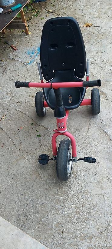 Velosipedlər: Üçtəkərli velosiped ela veziyyetde .hec bir prablemi yoxdu.unvan 2ci — 3