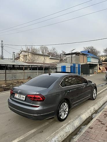 Volkswagen: Volkswagen Passat: 2018 г., 2 л, Автомат, Бензин, Седан — 4