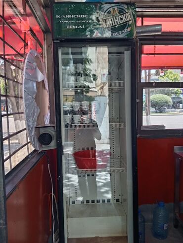 Avtoservis avadanlıqları: *330azn* Vitrin soyuducu.İslek veziyyetdedir.Unvan