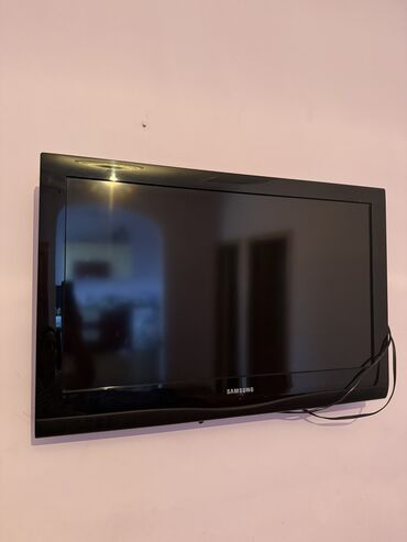 samsung televizyon 82 ekran: İşlənmiş Televizor Samsung 82"