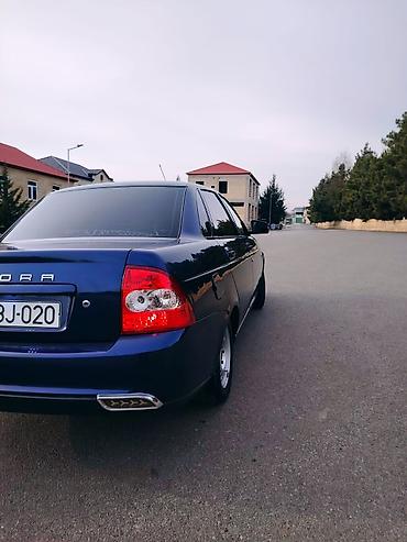 VAZ (LADA): Avtomobil: LADA Priora sedan Rəng: Tünd mavi (metalik) Kuzov: 4 — 4