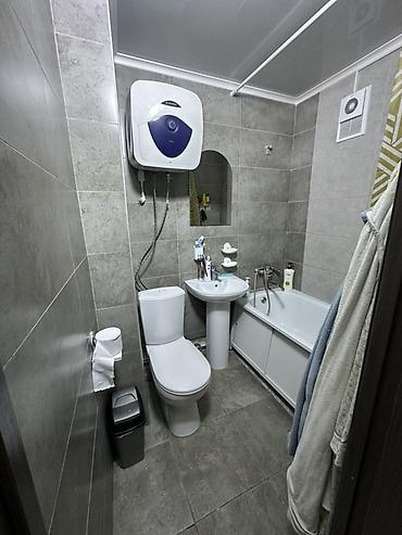 квартира 10мкр: 🏠 Продаётся 3-комнатная квартира в 10-м микрорайоне 📍 Адрес: район — 3