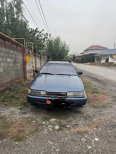 Mazda 626: 1988 г., 2 л, Механика, Бензин, Седан