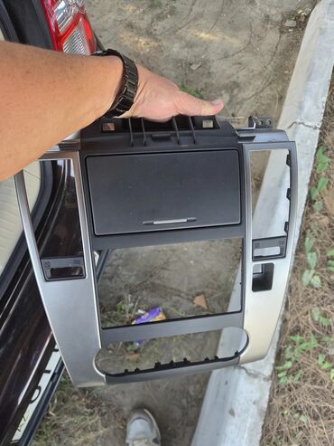 ниссан альмера классик запчасти: Avtomobil üçün mərkəzi konsol paneli və 2DIN multimedia başlığı paket