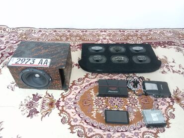 Monitorlar: Avtomobil audio sistemi komplekti Tərkib: - Kenwood subwoofer: portlu
