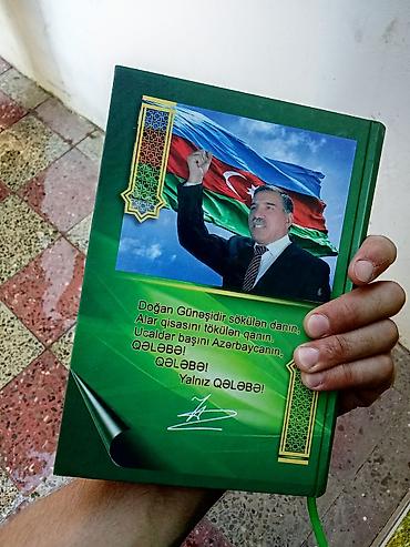 Kitablar və jurnallar: Məhsul: Qarabağ Şikəstəsi – Zəlimxan Yaqub (kitab) Təsvir: - Müəllif — 2