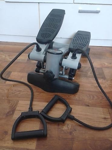 Ostale sprave za vežbanje: Steper je potpuno ispravan osim displeja za merenje minuta koji nerad! — 9