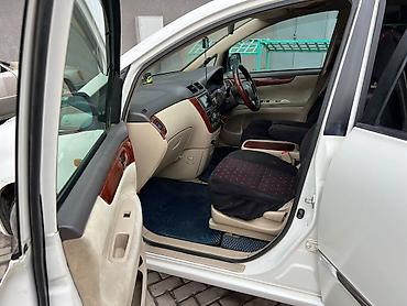 Toyota: Toyota Ipsum: 2001 г., 2.4 л, Автомат, Бензин, Минивэн — 7