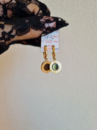 Sırğalar: Sırğa, Bvlgari, Sarı qızıl, 585 Əyar, 2 g, Ünvandan götürmə -da lalafo.az — 13 Sırğalar: Sırğa, Bvlgari, Sarı qızıl, 585 Əyar, 2 g, Ünvandan götürmə — 13