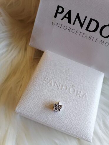 Privesci za nakit: Pandora privesci
1200 komad
Saljemo postexpresom na lalafo.rs — 2 Privesci za nakit: Pandora privesci
1200 komad
Saljemo postexpresom — 2