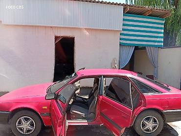 Транспорт: Mazda 626: 1991 г., 2 л, Механика, Бензин, Седан — 7
