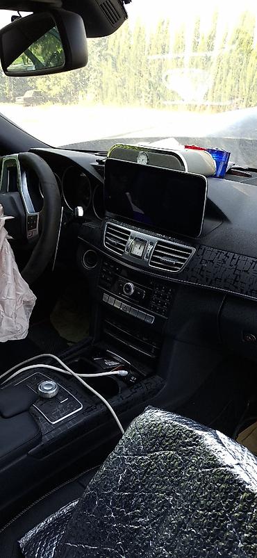 2015 corolla: Mercedes-Benz E 200: 3 l | 2015 il Sedan — 8