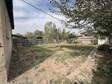 Продажа коттеджей и домов: 🏡 ПРОДАЁТСЯ ДОМ — АЛА-ТОО 2 📍 Отличная локация — 500 м от центральных — 13